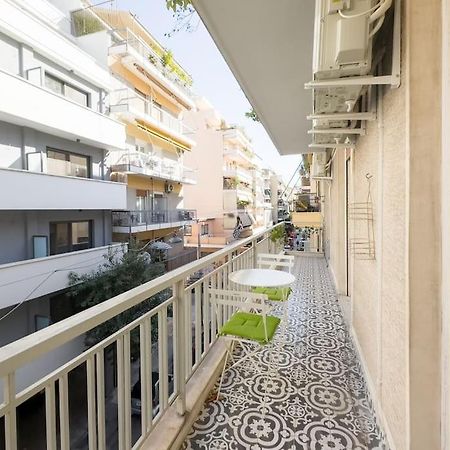 Spacious Urban Apt In The Heart Of Atena Exterior foto