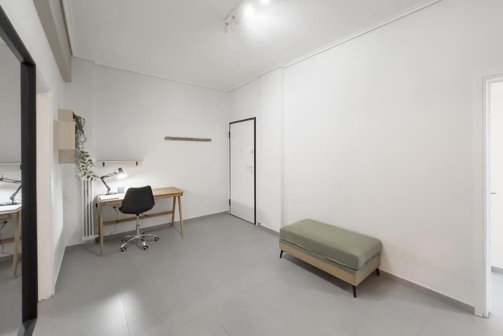 Spacious Urban Apt In The Heart Of Atena Exterior foto