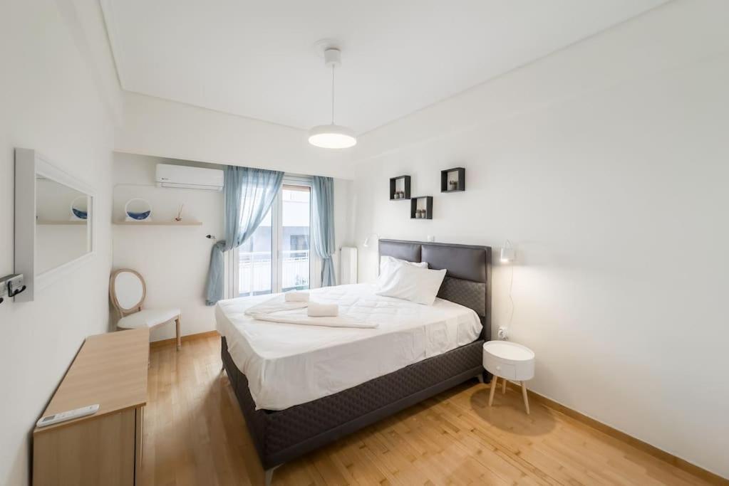 Spacious Urban Apt In The Heart Of Atena Exterior foto